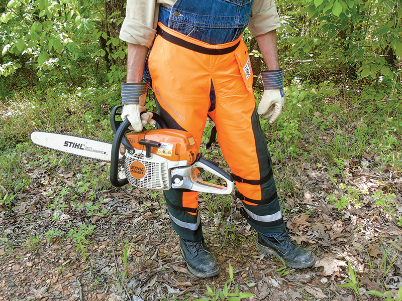 7 Best Chainsaw Chaps 2022 Reviews